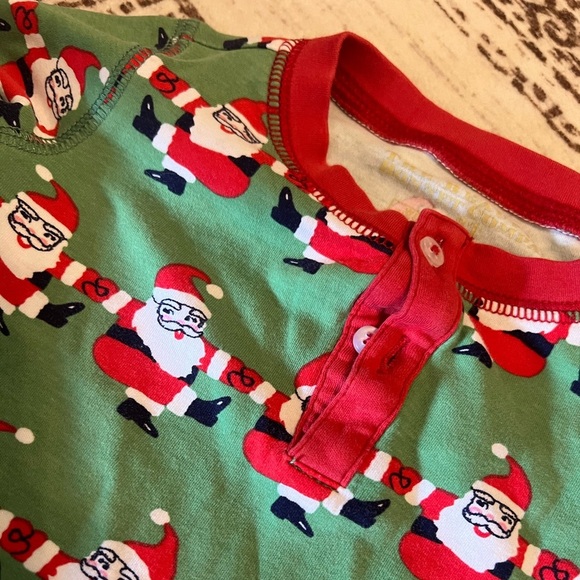 The Beaufort Bonnet Company santa print christmas pajama set 2T long sleeve pant - Picture 3 of 5